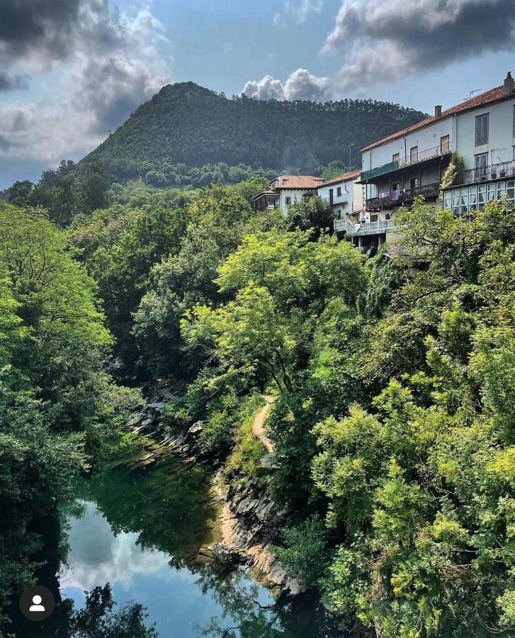 Hdec Hosteria De Castaneda Alojamiento Turistico Puente Viesgo Bagian luar foto